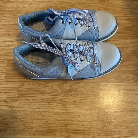 Dexter Women’s Bowling Shoes - Picture 3 of 3